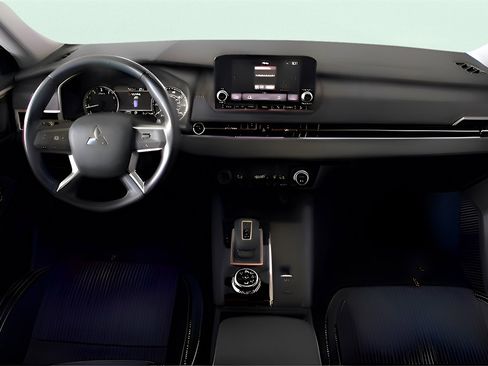 Used 2024 Mitsubishi Outlander ES image 27