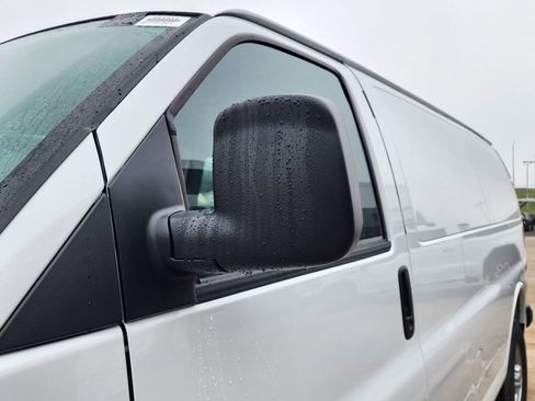 New 2026 GMC Savana 2500 RWD image 12