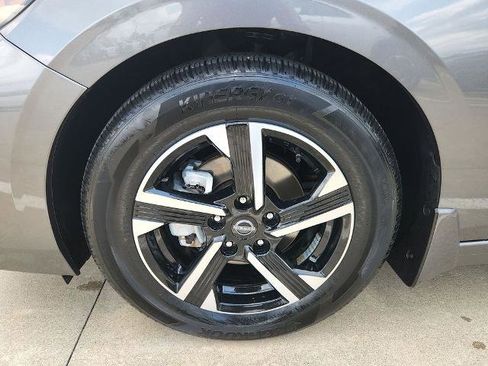 Certified 2025 Nissan Sentra SV w/ Trunk Package FWD image 29