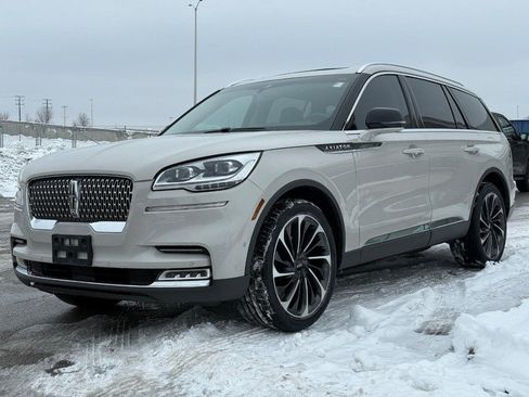 Used 2020 Lincoln Aviator Reserve w/ Equipment Group 202A image 11