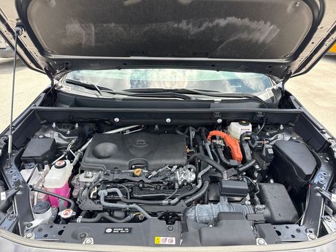 Used 2024 Toyota RAV4 XSE AWD/4WD image 28