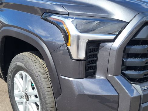 New 2026 Toyota Tundra SR5 w/ SR5 Convenience Package AWD/4WD image 5