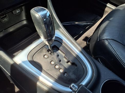 Used 2011 Chrysler 200 Limited FWD image 24