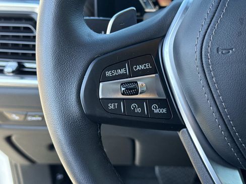 Used 2024 BMW X5 xDrive40i w/ Premium Package image 32