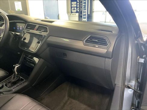 Used 2023 Volkswagen Tiguan SE R-Line image 13