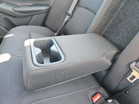 Used 2025 Nissan Altima 2.5 SV FWD image 37