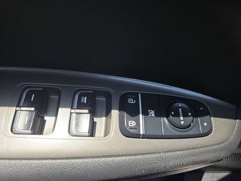 Used 2020 Kia Optima LX FWD image 27