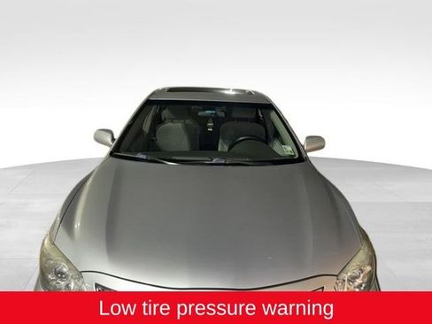 Used 2011 Toyota Camry LE image 3