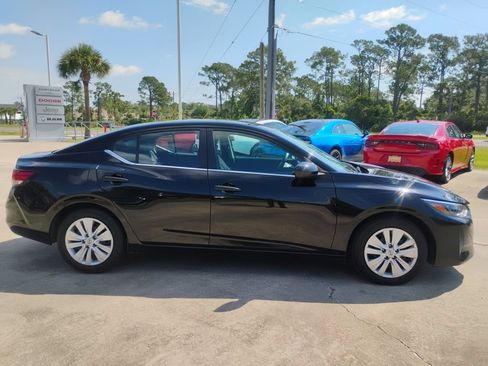 Used 2024 Nissan Sentra S FWD image 4