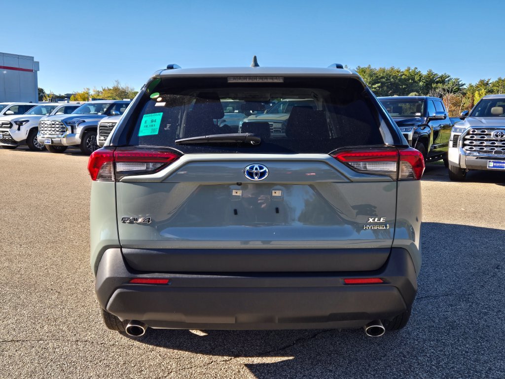 Used 2023 Toyota RAV4 XLE w/ XLE Grade Weather Package AWD/4WD image 4