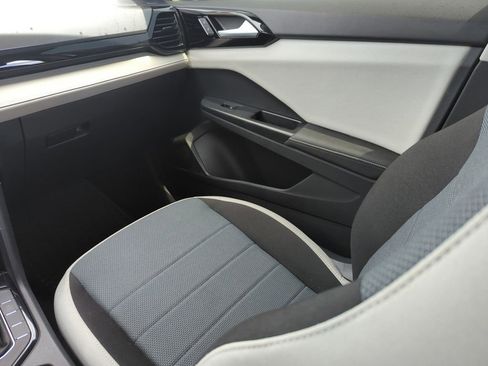 Used 2025 Volkswagen Taos S FWD image 23