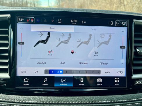 New 2026 Chrysler Pacifica Select w/ S Appearance Package FWD image 28
