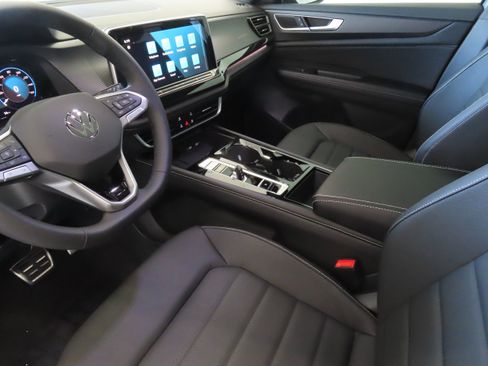 New 2026 Volkswagen Atlas Cross Sport SEL R-Line AWD/4WD image 22