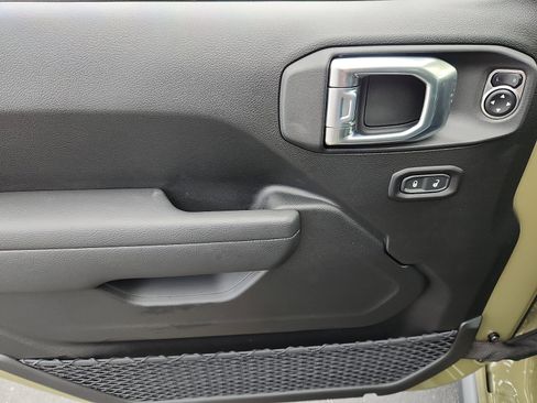 New 2026 Jeep Gladiator Willys image 7