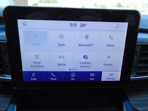 Used 2021 Ford Explorer Limited image 29