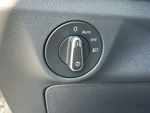 New 2026 Volkswagen Jetta SE image 25