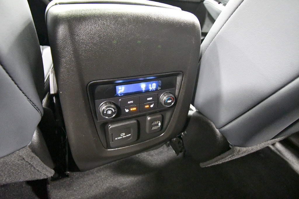 Used 2024 Buick Enclave Premium w/ Experience Buick Package AWD/4WD image 16