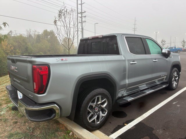 Used 2024 GMC Sierra 1500 SLT w/ SLT Premium Plus Package AWD/4WD image 10