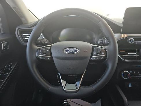 Certified 2022 Ford Escape Titanium w/ Class II Trailer Tow Package image 7