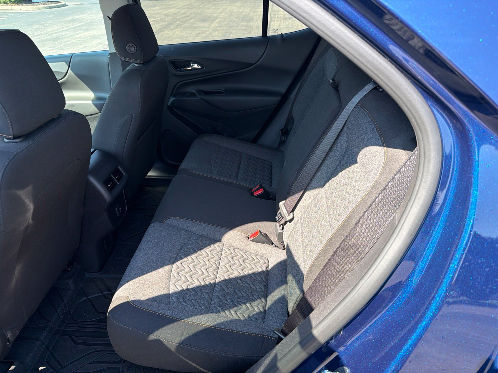 Used 2023 Chevrolet Equinox LT FWD image 29