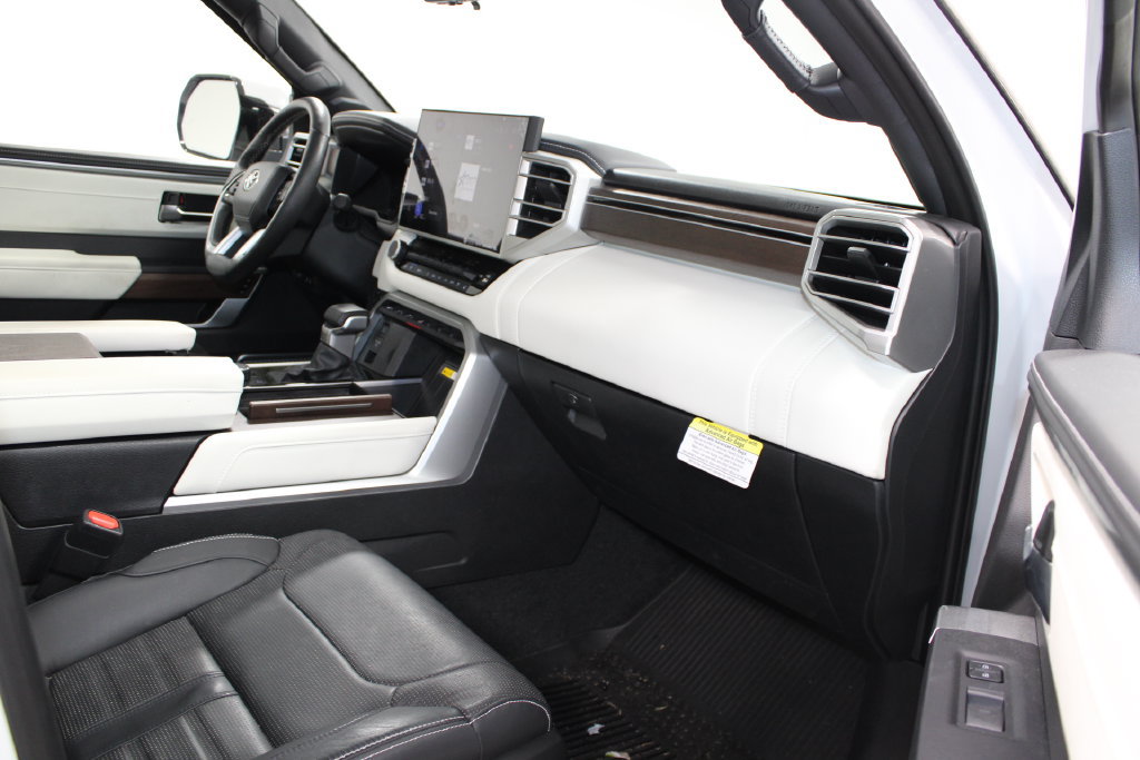 Used 2024 Toyota Tundra Capstone AWD/4WD image 19
