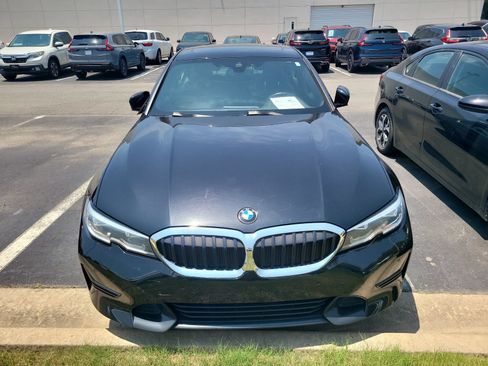 Used 2022 BMW 330i Sedan w/ Driving Assistance Package RWD image 2