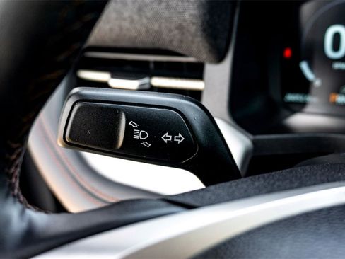 Used 2025 Ford Explorer Active image 19