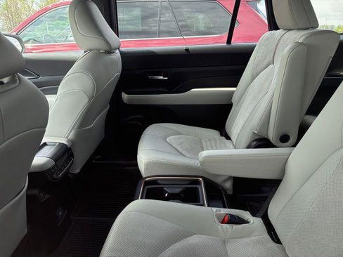 Certified 2024 Toyota Grand Highlander AWD Hybrid image 5