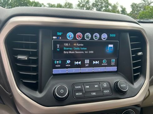 Used 2019 GMC Acadia Denali w/ Technology Package AWD/4WD image 27