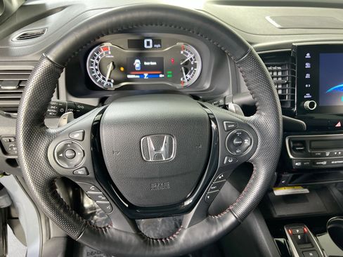 Used 2022 Honda Ridgeline Black Edition image 11