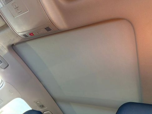 New 2026 Volkswagen Taos SEL image 23