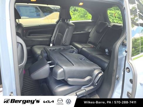 Used 2023 Honda Odyssey Sport image 7