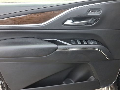 Used 2023 Cadillac Escalade ESV Sport Platinum w/ LPO, ONYX Package image 15