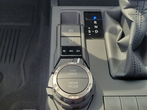 New 2026 Toyota 4Runner SR5 image 33