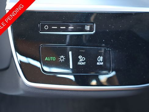 Used 2023 Audi A8 L 3.0T AWD/4WD image 20