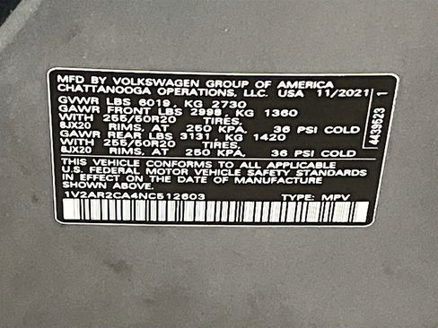 Used 2022 Volkswagen Atlas SEL R-Line image 34