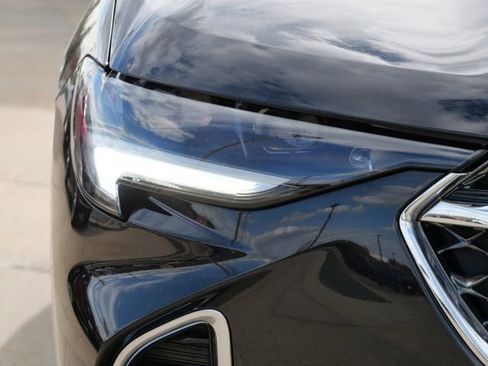 Used 2023 Buick Envision Avenir AWD/4WD image 10