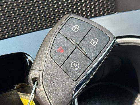 Certified 2025 Chevrolet Equinox LT w/ Safety and Technology Package AWD/4WD image 35