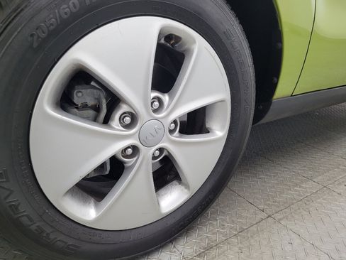 Used 2016 Kia Soul w/ Convenience Package image 31