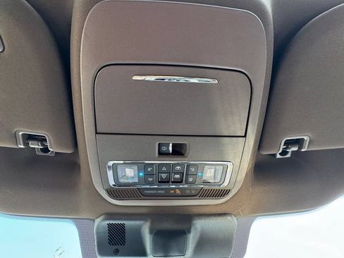 Used 2025 Ford F350 King Ranch AWD/4WD image 36