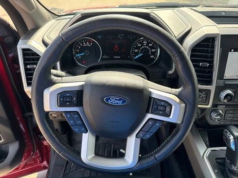 Used 2018 Ford F150 Lariat w/ Equipment Group 502A Luxury AWD/4WD image 21