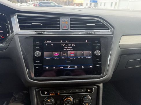 Used 2021 Volkswagen Tiguan SEL image 12