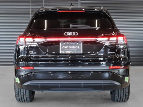 Used 2023 Audi Q4 e-tron Premium Plus w/ Premium Plus AWD/4WD image 14
