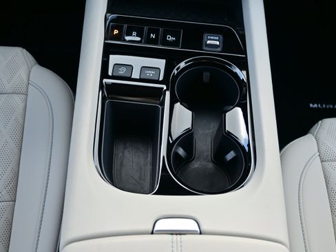 Certified 2025 Nissan Murano Platinum w/ Cargo Package image 18