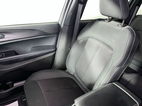 Used 2024 Jeep Grand Cherokee Laredo AWD/4WD image 25