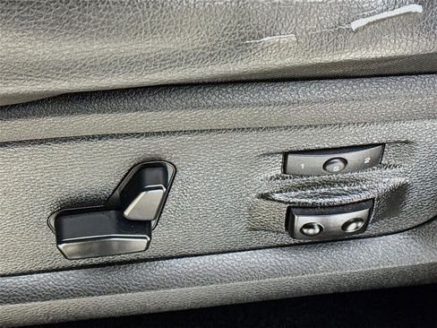 Used 2014 RAM 1500 Laramie w/ Convenience Group AWD/4WD image 23