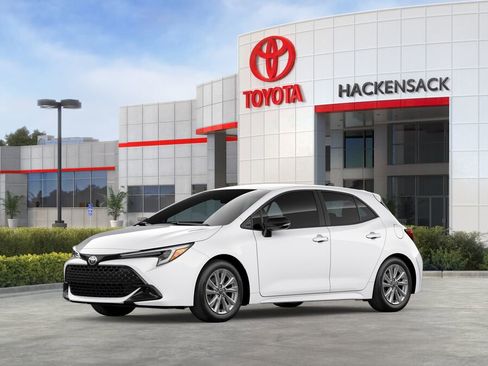 New 2026 Toyota Corolla SE image 2