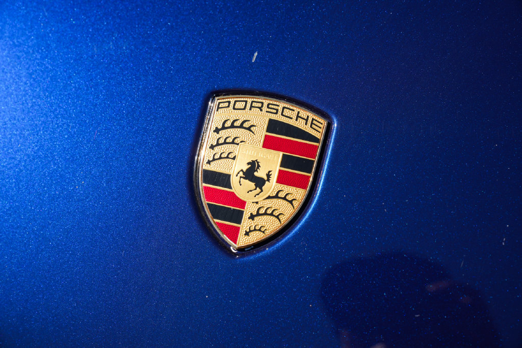 Certified 2026 Porsche Macan AWD/4WD image 8