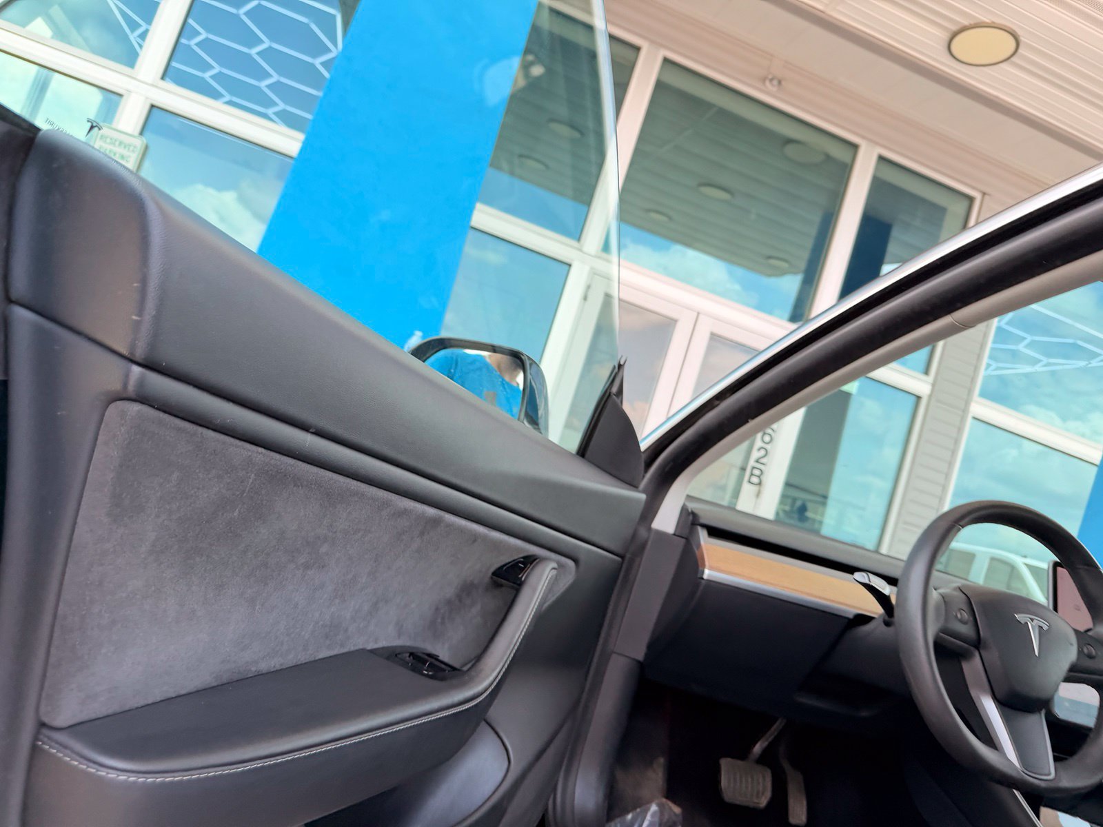 Used 2020 Tesla Model 3 Long Range AWD/4WD image 45