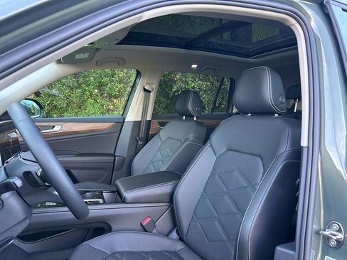 New 2026 Volkswagen Atlas SE image 15